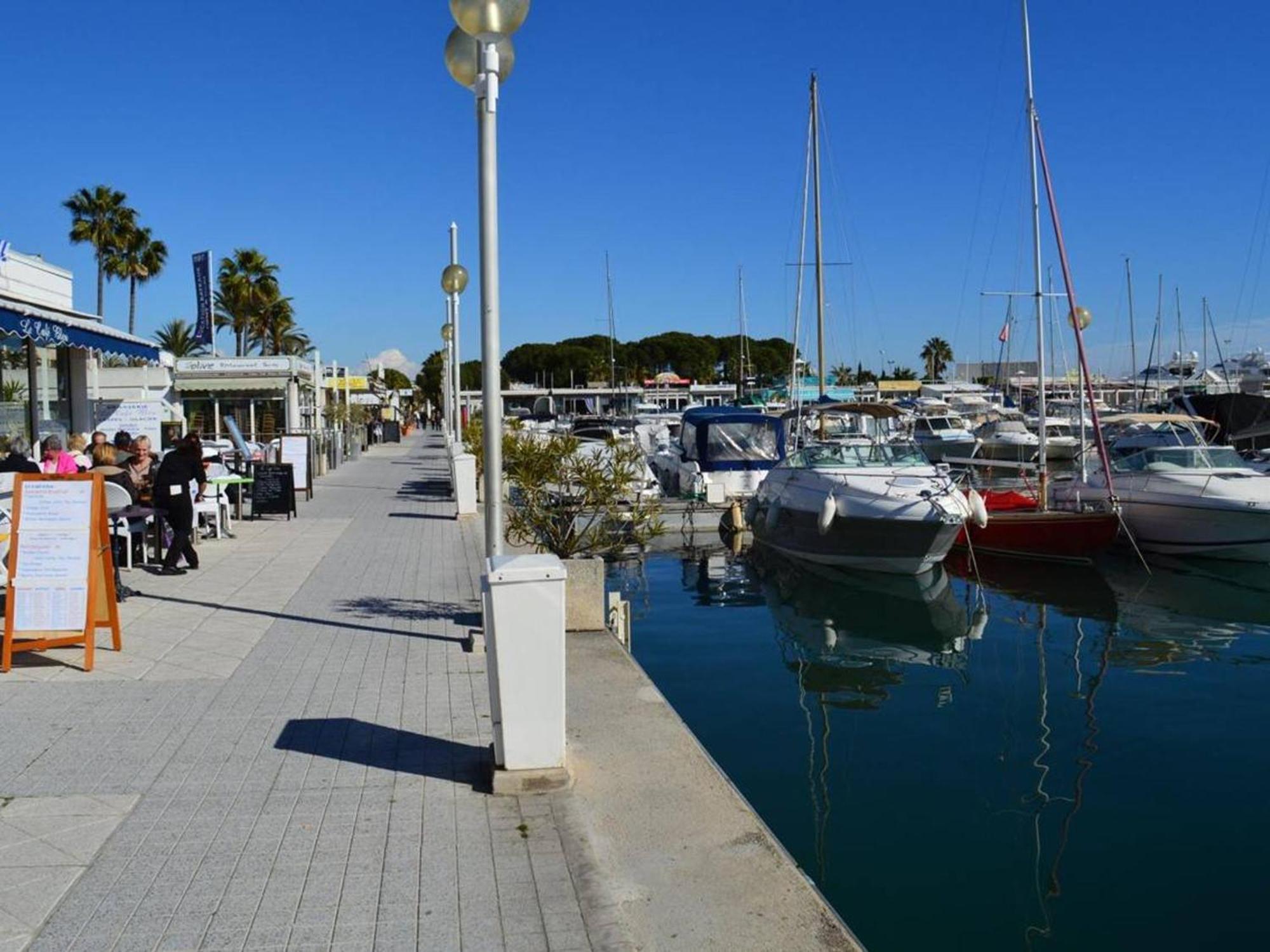 Studio Agreable Avec Loggia, Garage Et Plage A Proximite - 2 Couchages, Golfe-Juan - Fr-1-252-62 Екстер'єр фото